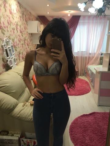 Мелиса Реал Молодая Брюнетка фото 2